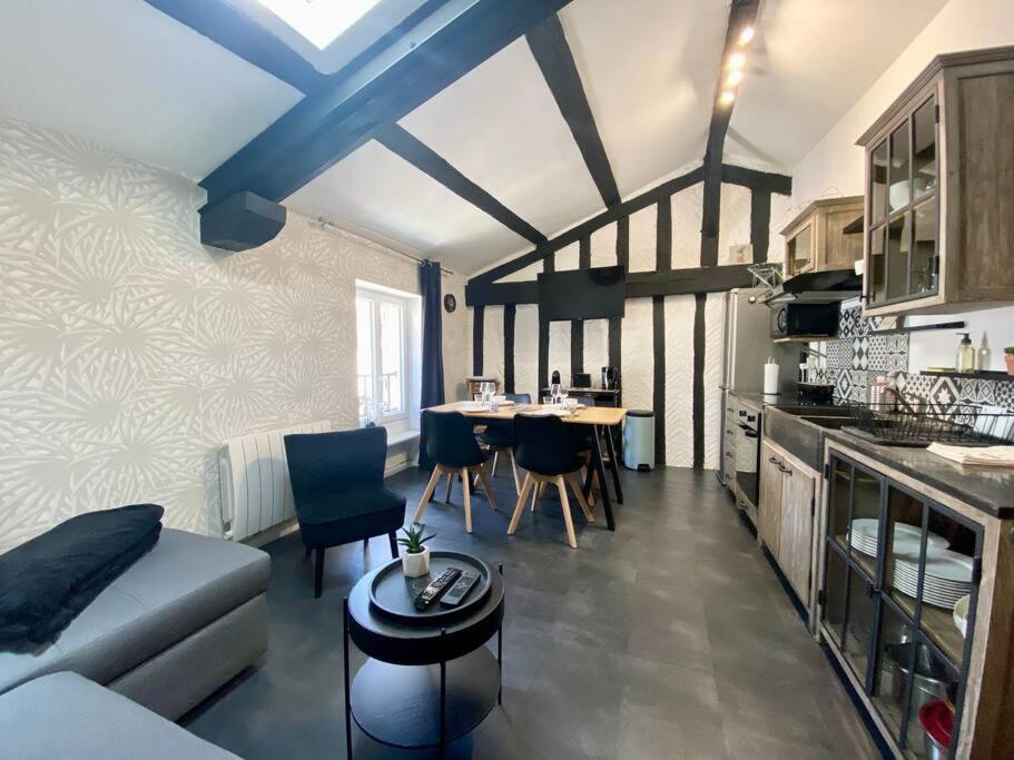 Bel Appartement - 2 Chambres - Proche Du Vieux Marche La Rochelle  Dış mekan fotoğraf