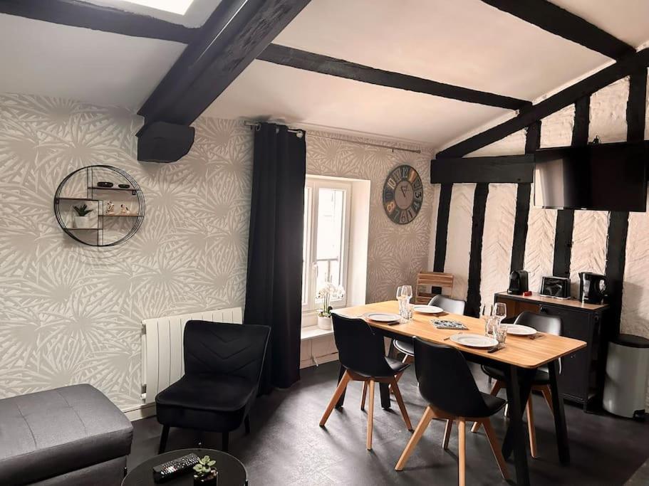 Bel Appartement - 2 Chambres - Proche Du Vieux Marche La Rochelle  Dış mekan fotoğraf